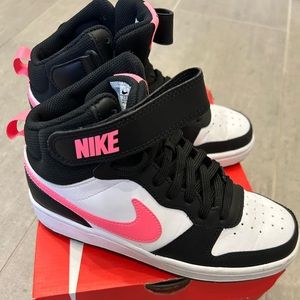 Nike Court Borough Mid 2 Kids 3.5 Y